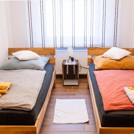 Rheintal-Ferien - 90 Qm Ferienwohnung Mit Wine & Style - Dein Urlaub Am Rhein Niederheimbach エクステリア 写真