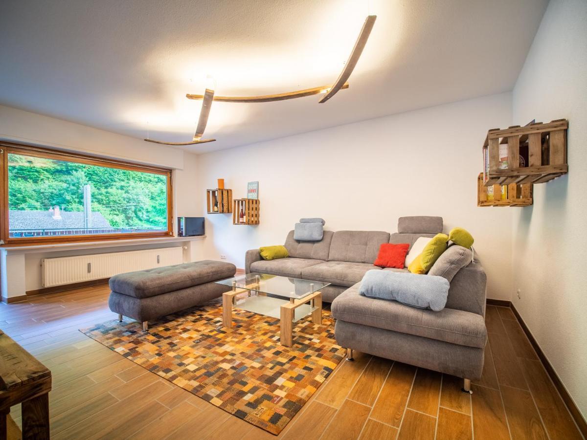 Rheintal-Ferien - 90 Qm Ferienwohnung Mit Wine & Style - Dein Urlaub Am Rhein Niederheimbach エクステリア 写真